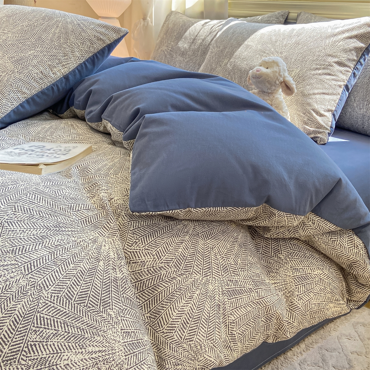 91家纺网 家纺一手货源 找家纺 灰鲸 2025新款A类全棉磨毛四件套 南昭-蓝