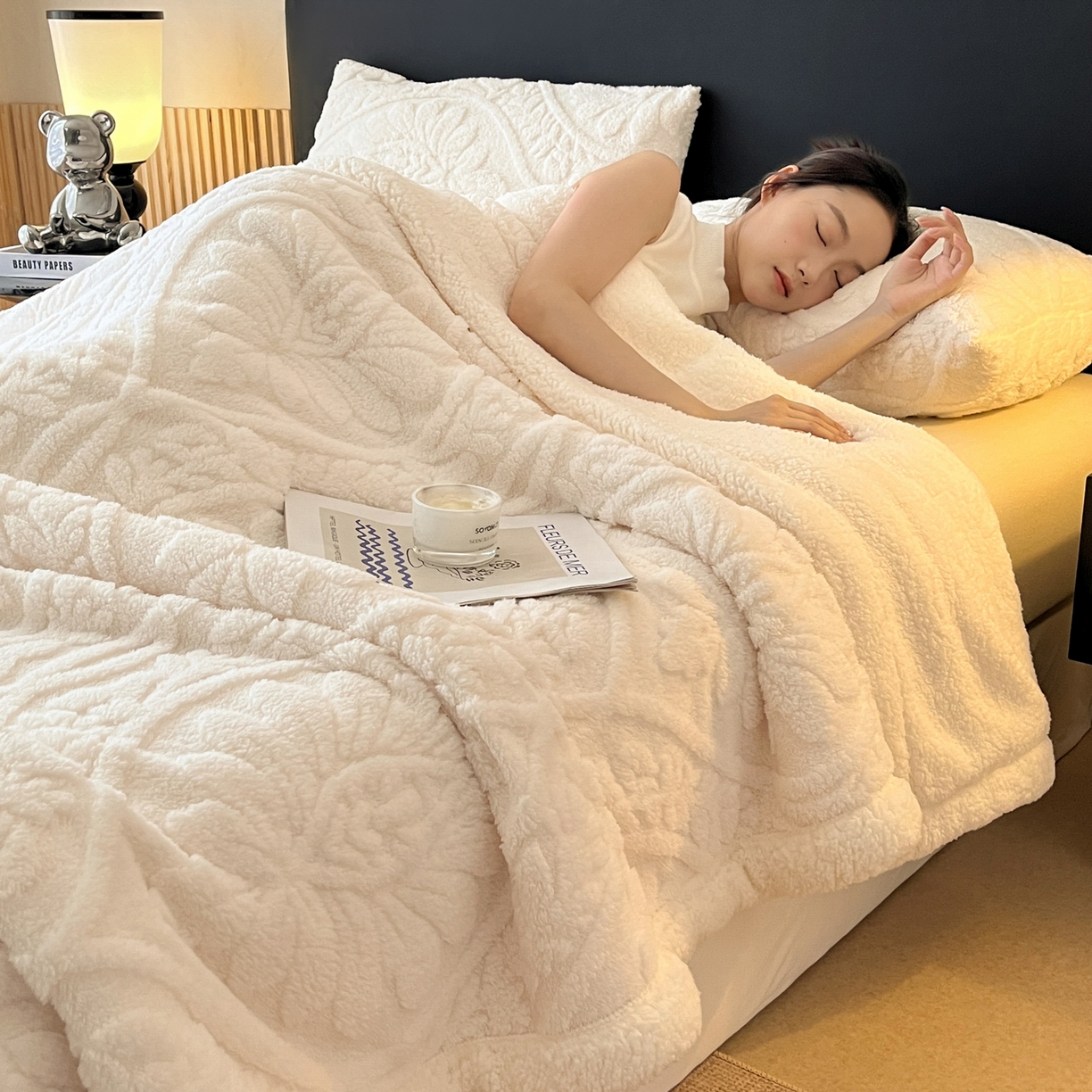 91家纺网 家纺一手货源 找家纺 莱家富 2026新款双层提花塔芙绒绒羊羔绒毛毯-繁花系列双层毯（可供跨境压缩） 繁花-象牙白