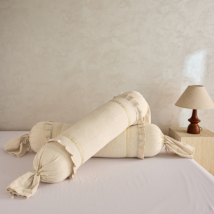 91家纺网 家纺一手货源 找家纺 （总）昕科 2025新款亚麻糖果长抱枕-多功能睡觉长抱枕头沙发靠枕芯亚麻可拆洗长抱枕糖果枕