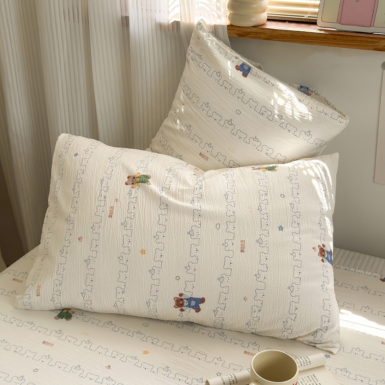 91家纺网 家纺一手货源 找家纺 沐芷 2025 秋冬加厚床单高克重双层纱黑色小花边被单床单三件套 童趣熊影