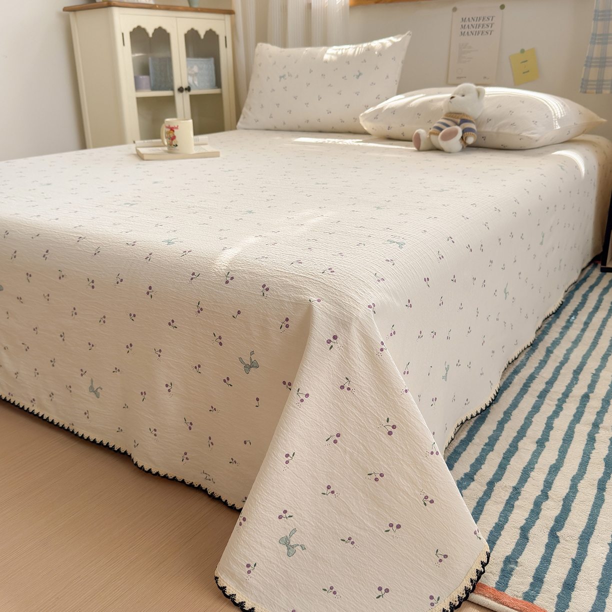 91家纺网 家纺一手货源 找家纺 沐芷 2025 秋冬加厚床单高克重双层纱黑色小花边被单床单三件套 樱桃结