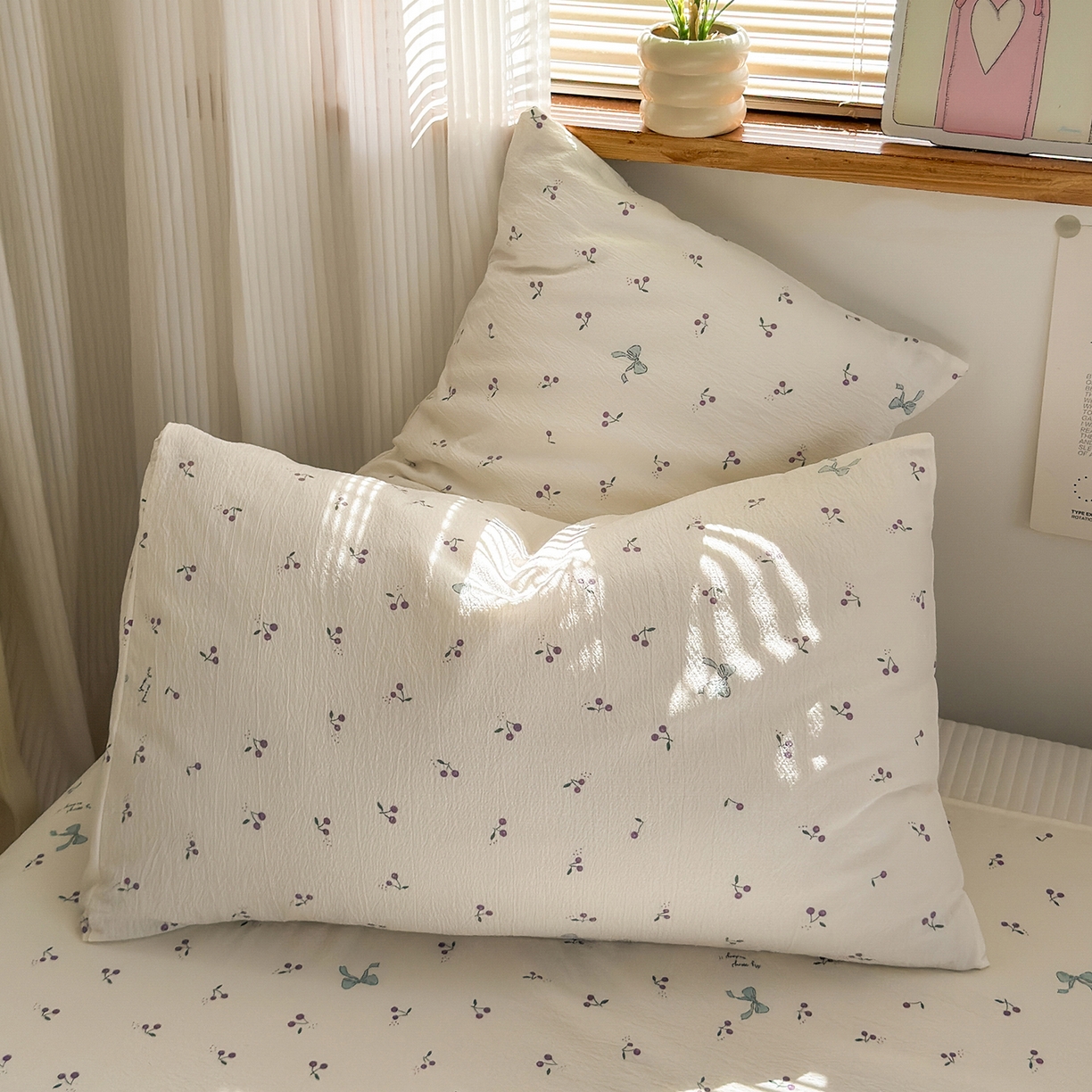 91家纺网 家纺一手货源 找家纺 沐芷 2025 秋冬加厚床单高克重双层纱黑色小花边被单床单三件套 樱桃结