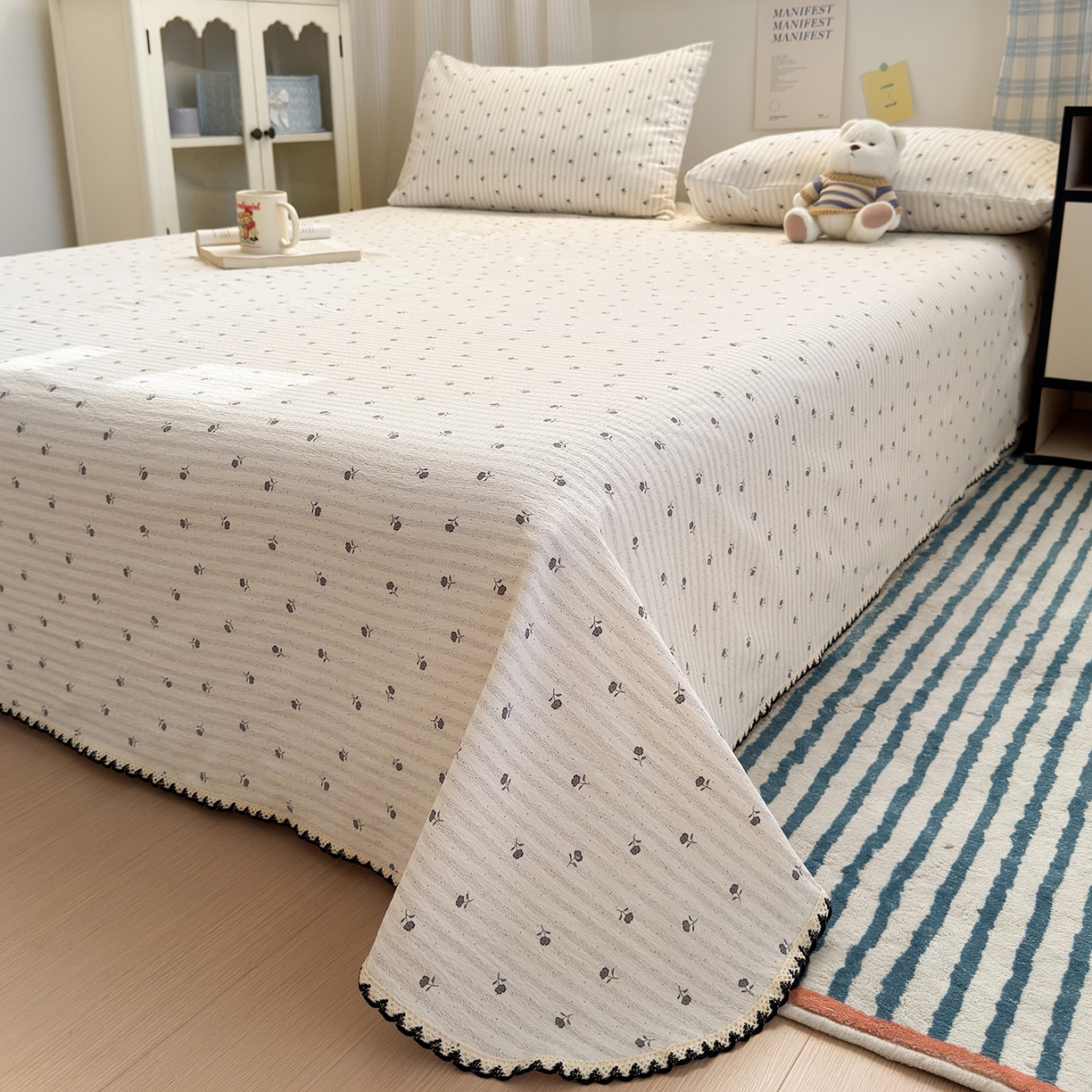 91家纺网 家纺一手货源 找家纺 沐芷 2025 秋冬加厚床单高克重双层纱黑色小花边被单床单三件套 织梦