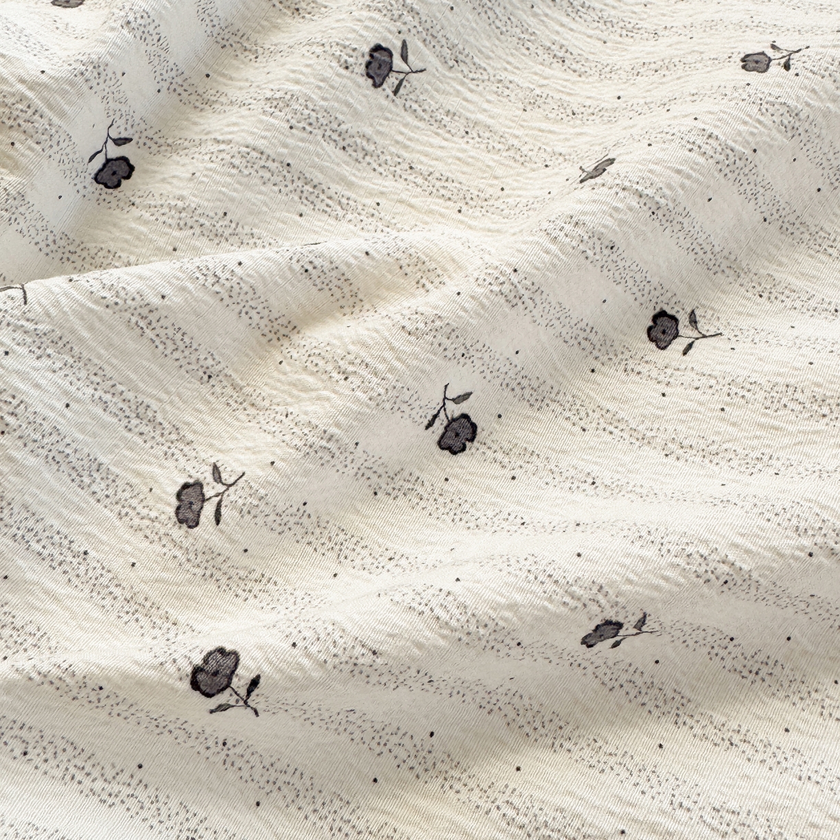 91家纺网 家纺一手货源 找家纺 沐芷 2025 秋冬加厚床单高克重双层纱黑色小花边被单床单三件套 织梦