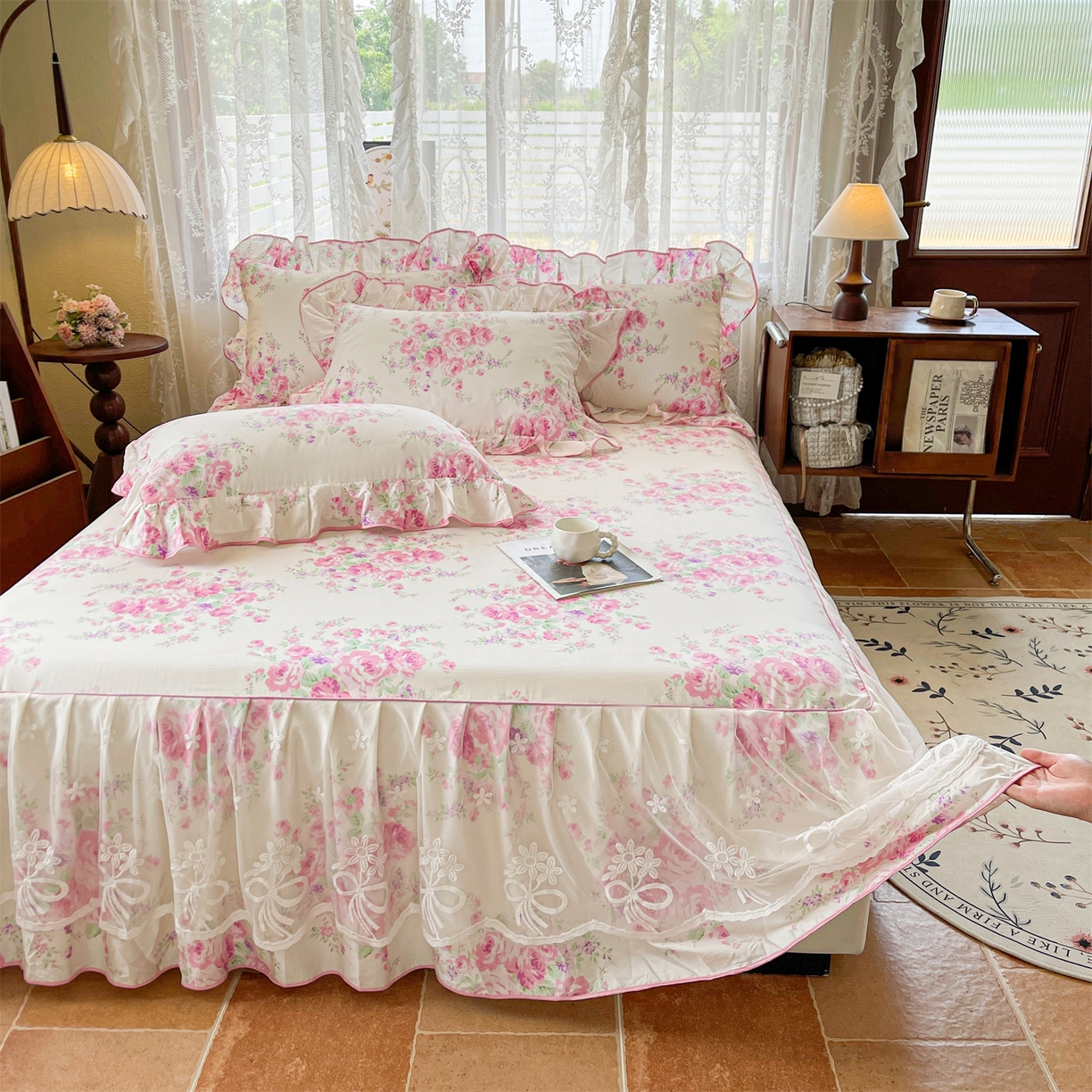 91家纺网 家纺一手货源 找家纺 宜凡家纺 2025新款全棉韩版床裙四件套 粉色物语