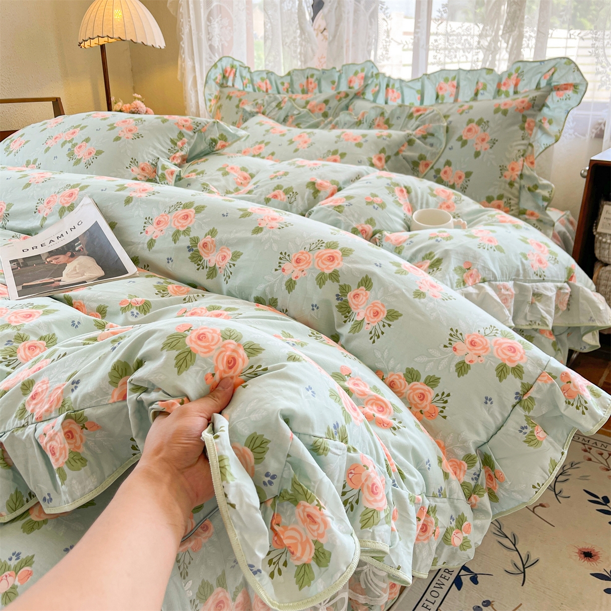 91家纺网 家纺一手货源 找家纺 宜凡家纺 2025新款全棉韩版床裙四件套 雾悦山漫