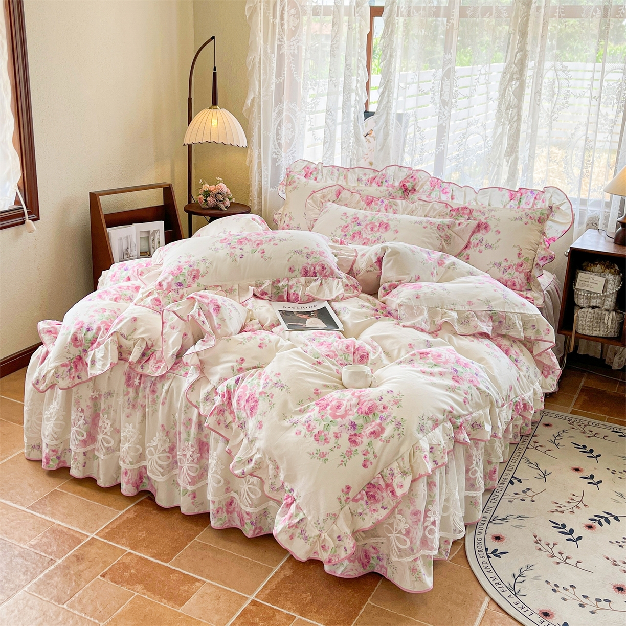 91家纺网 家纺一手货源 找家纺 宜凡家纺 2025新款全棉韩版床裙四件套 粉色物语