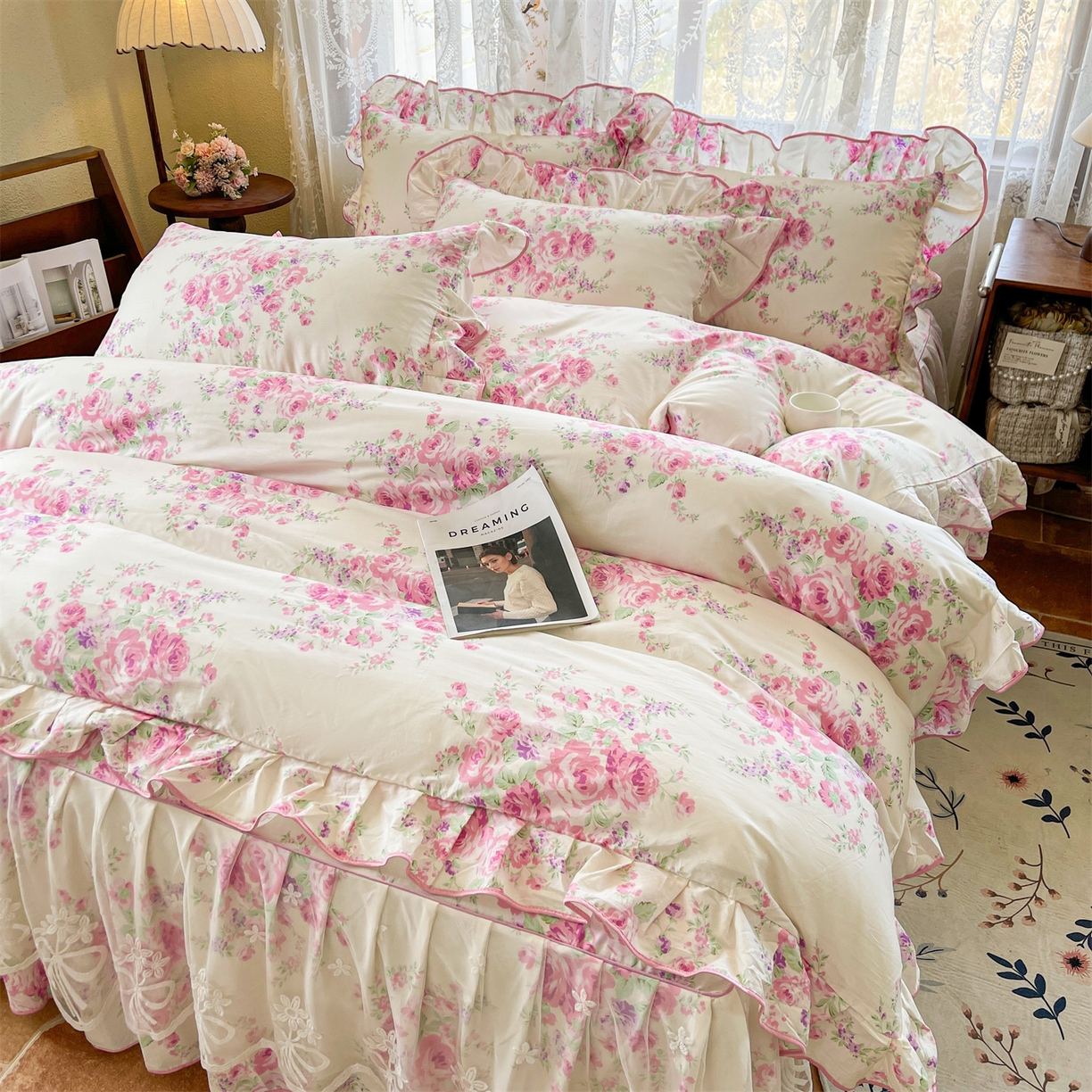 91家纺网 家纺一手货源 找家纺 宜凡家纺 2025新款全棉韩版床裙四件套 粉色物语