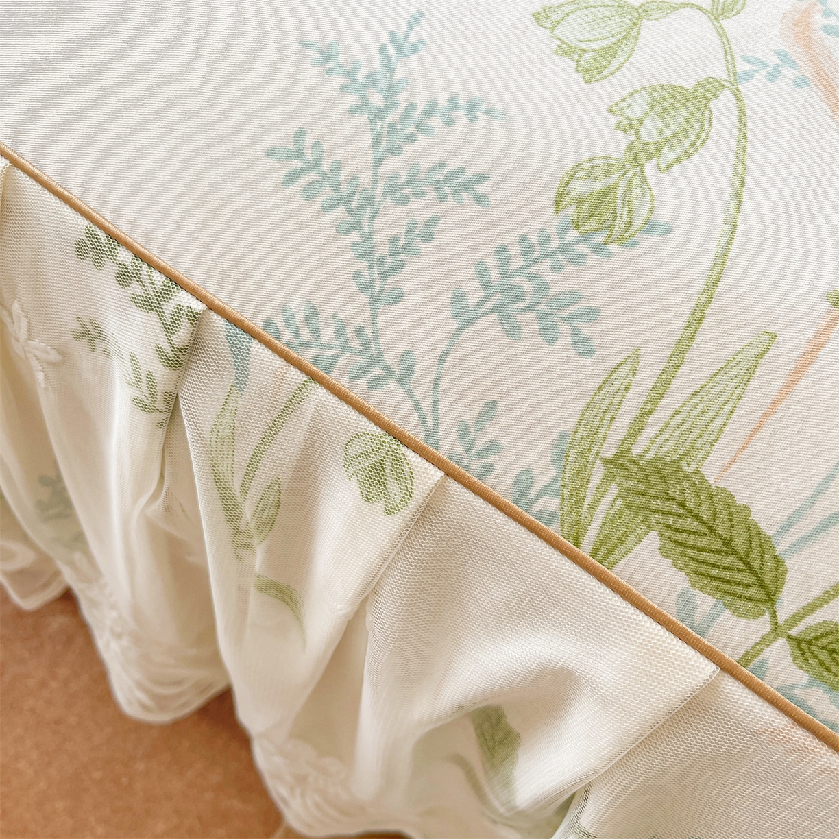 91家纺网 家纺一手货源 找家纺 宜凡家纺 2025新款全棉韩版床裙四件套 秋日恋歌