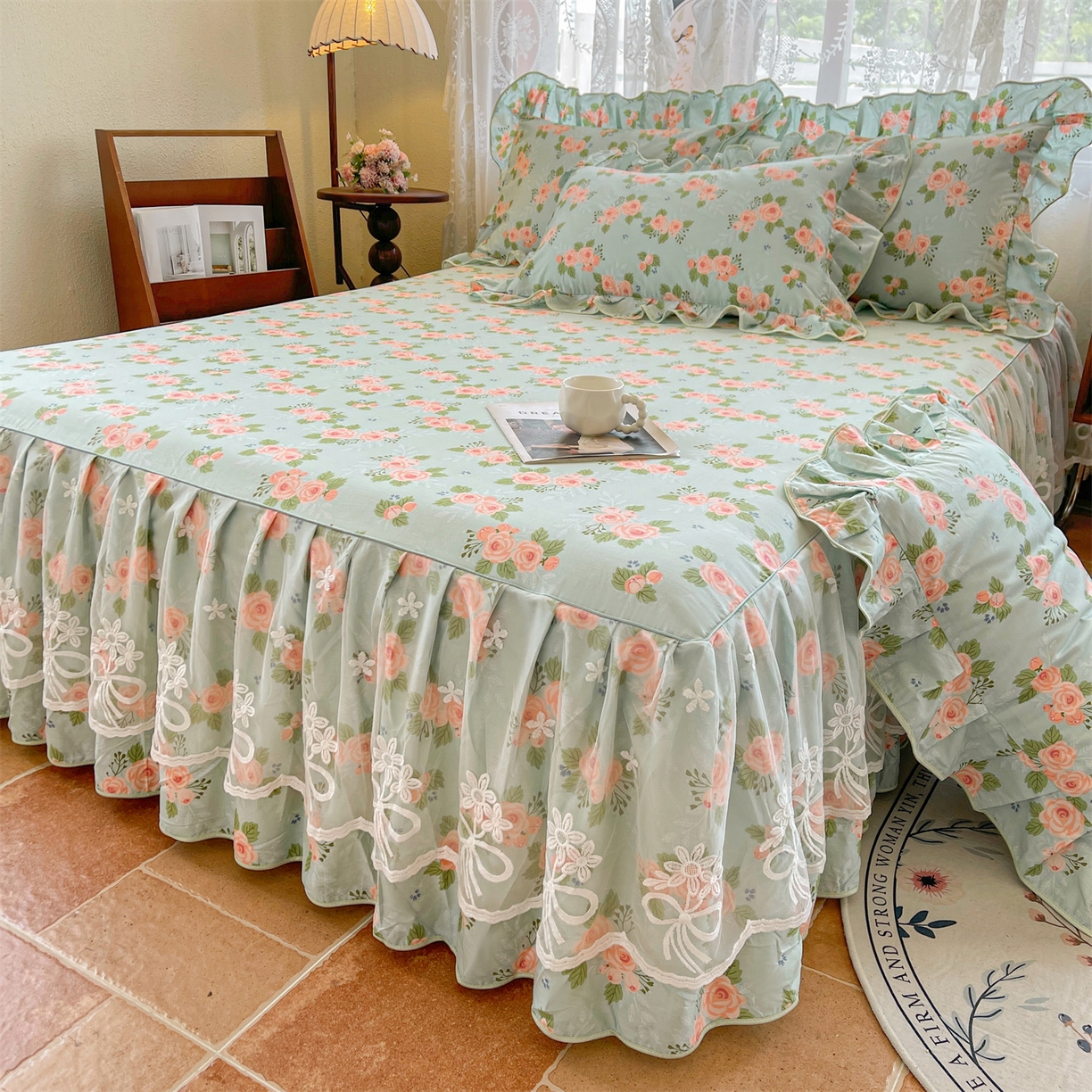 91家纺网 家纺一手货源 找家纺 宜凡家纺 2025新款全棉韩版床裙四件套 雾悦山漫