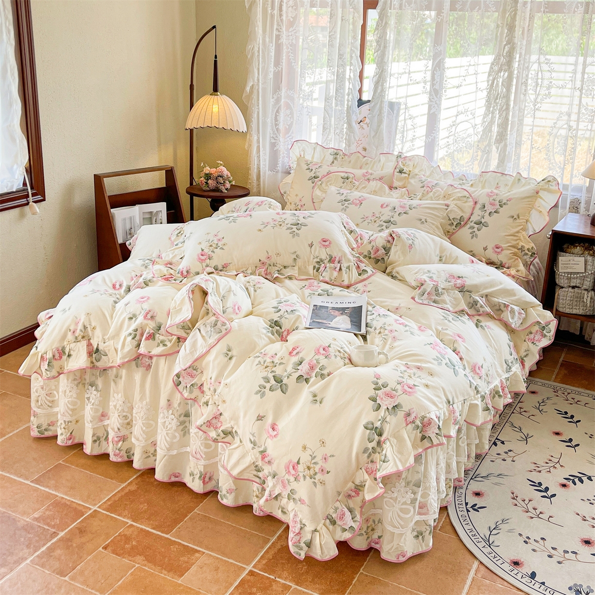 91家纺网 家纺一手货源 找家纺 宜凡家纺 2025新款全棉韩版床裙四件套 花意满园