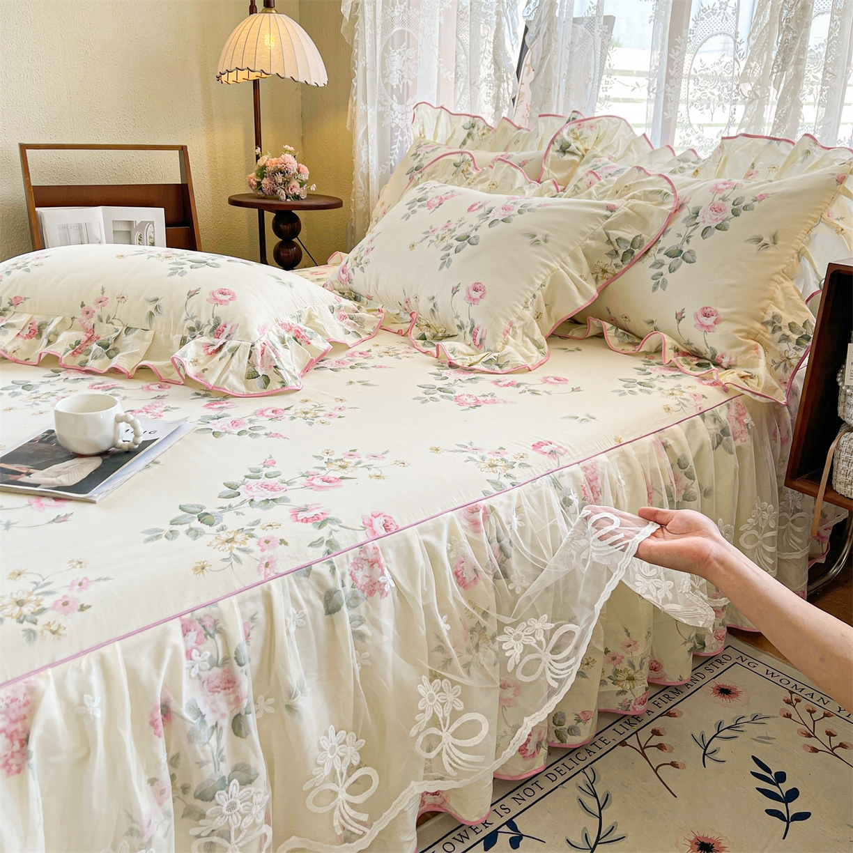 91家纺网 家纺一手货源 找家纺 宜凡家纺 2025新款全棉韩版床裙四件套 花意满园