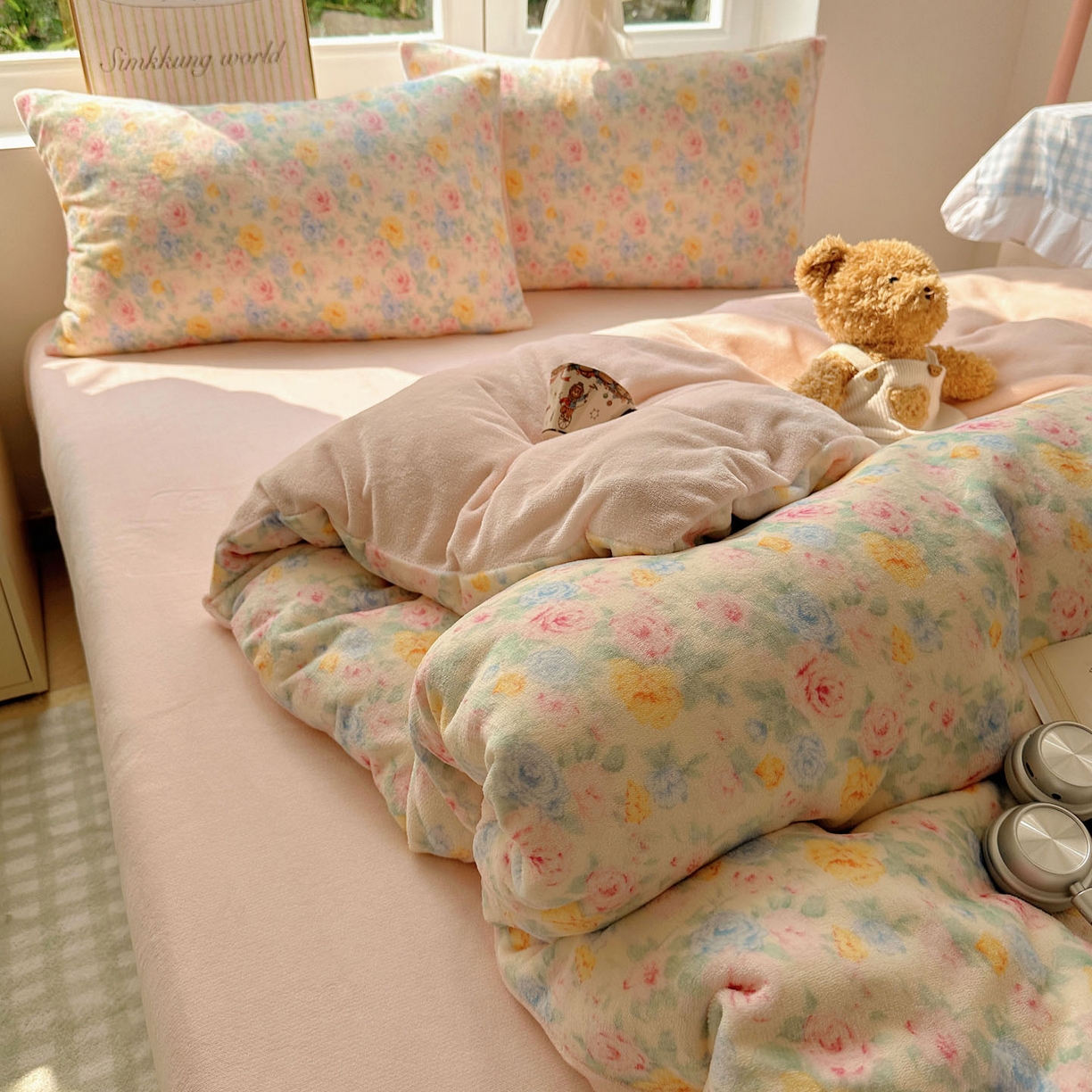91家纺网 家纺一手货源 找家纺 优选良品 2025新款小清新加厚高克重牛奶绒四件套直播热款电商热款春意满园