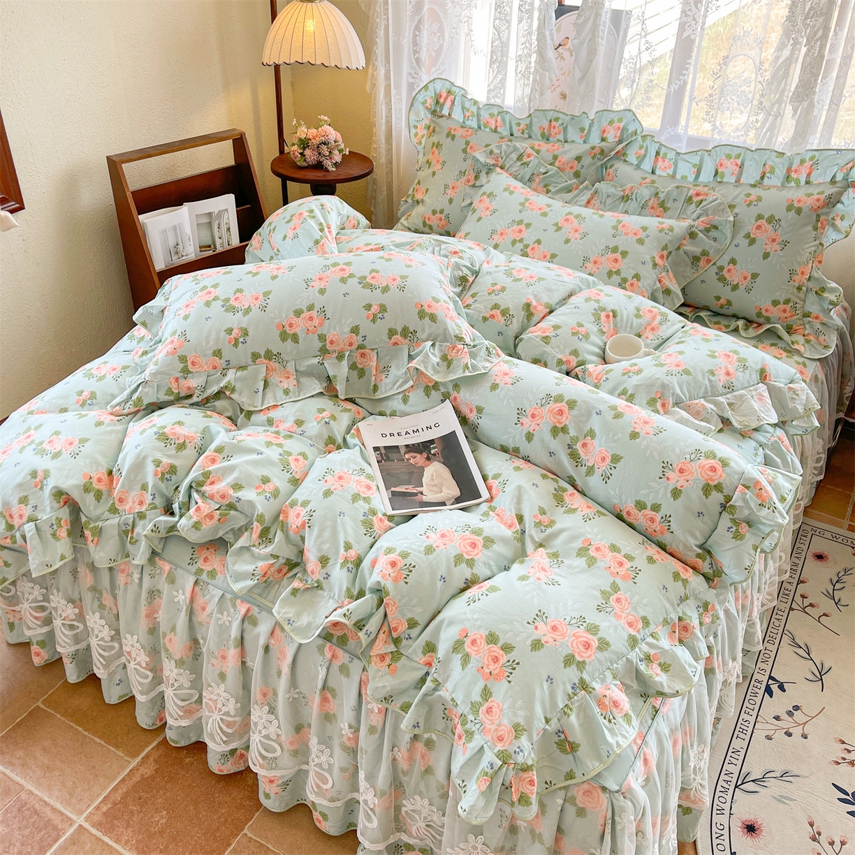 91家纺网 家纺一手货源 找家纺 宜凡家纺 2025新款全棉韩版床裙四件套 雾悦山漫