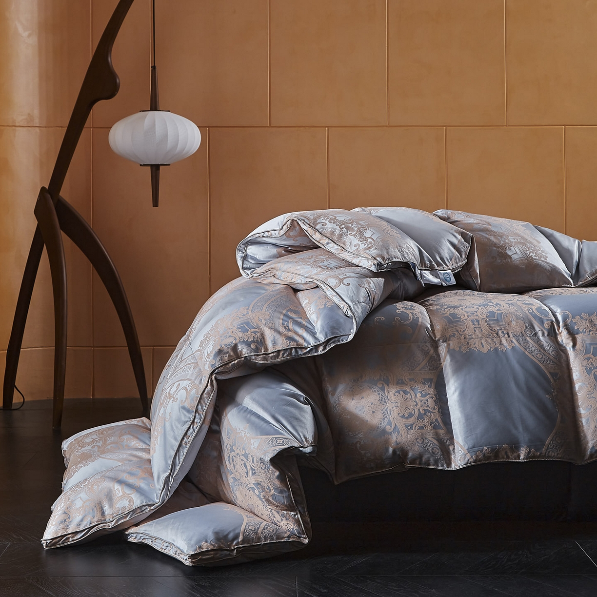 91家纺网 家纺一手货源 找家纺 暖羽屋羽绒馆2025新款色织提花 95白鹅绒丝被子 羽绒被芯 春秋被双人加厚冬被 H凡尔赛纳