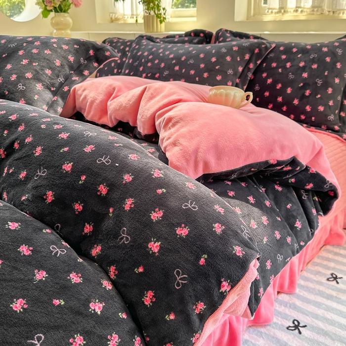 91家纺网 家纺一手货源 找家纺 （总）欧尚 2025新款高克重牛奶绒加厚保暖印花床盖四件套