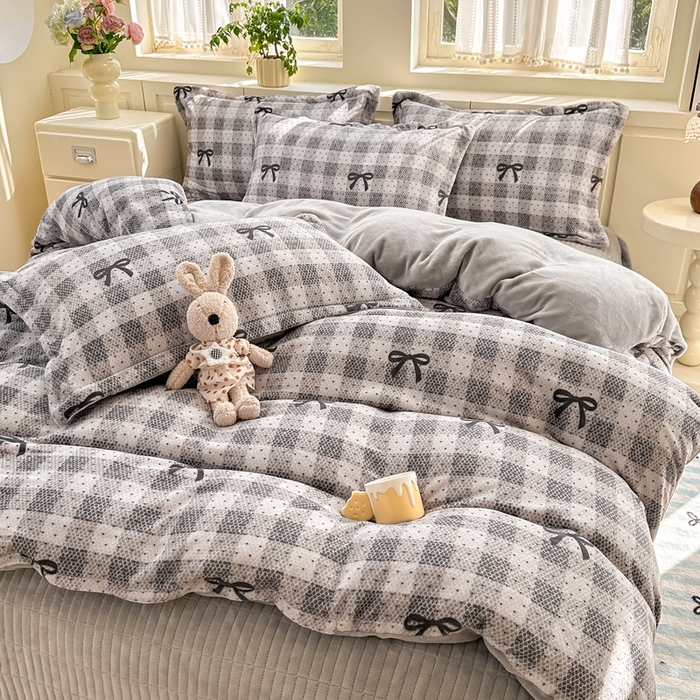 91家纺网 家纺一手货源 找家纺 （总）欧尚 2025新款高克重牛奶绒加厚保暖印花床盖四件套