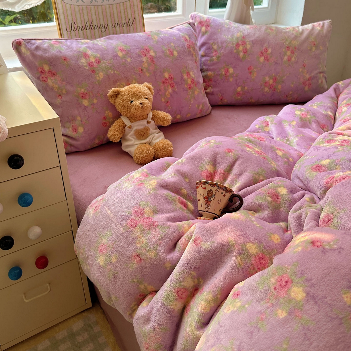 91家纺网 家纺一手货源 找家纺 优选良品 2025新款小清新加厚高克重牛奶绒四件套直播热款电商热款花团锦簇