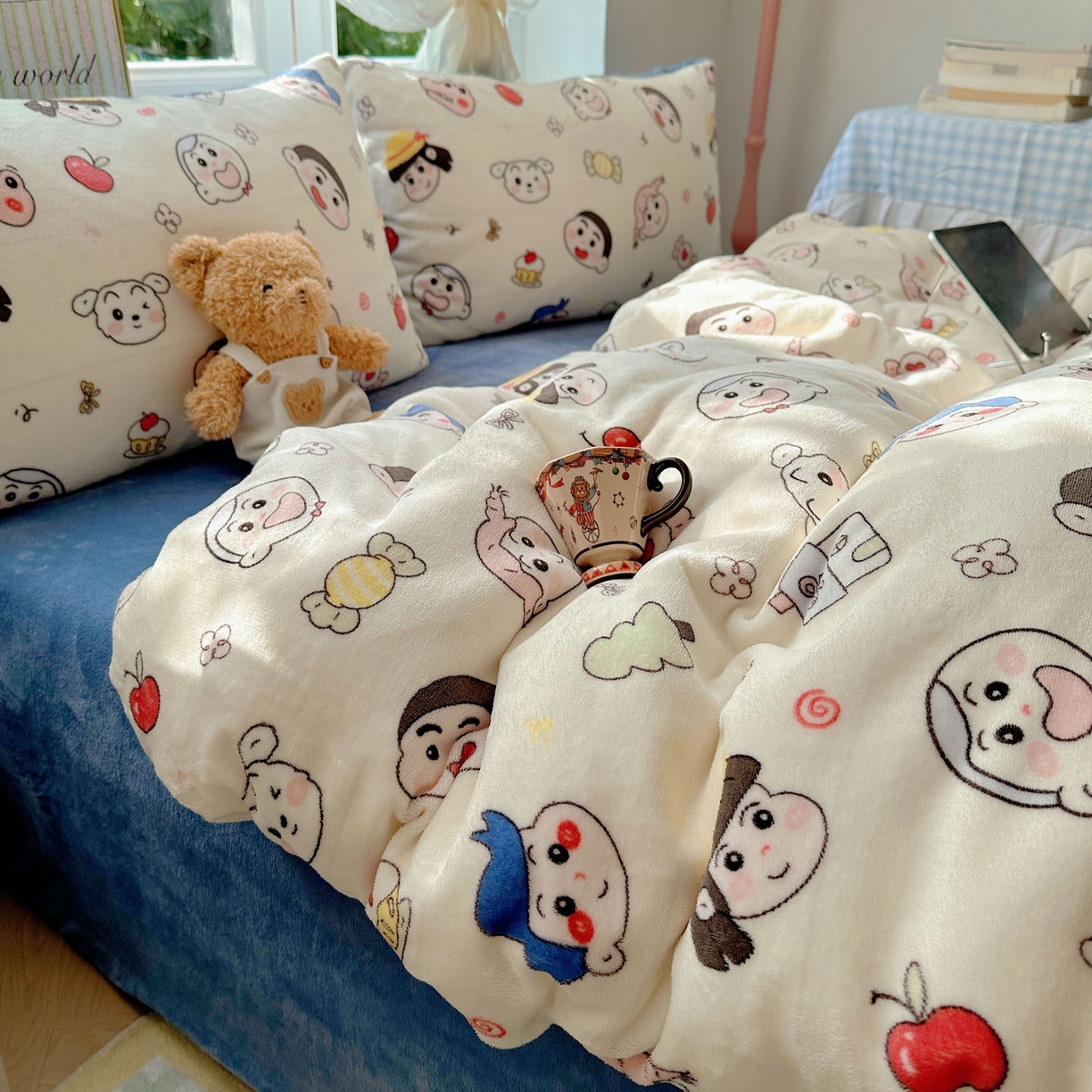 91家纺网 家纺一手货源 找家纺 优选良品 2025新款小清新加厚高克重牛奶绒四件套直播热款电商热款欢乐男孩