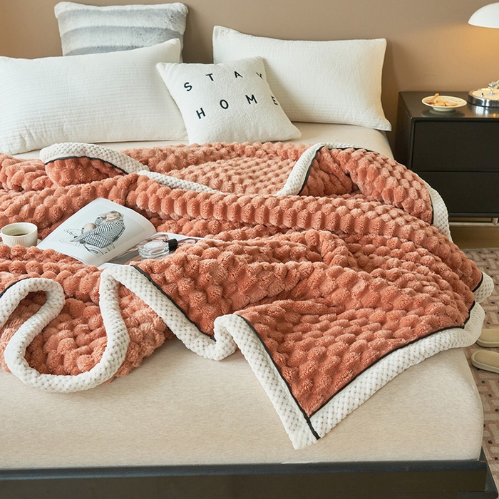 91家纺网 家纺一手货源 找家纺 莱家富 2026新款跨境外贸金龟绒多功能毛毯高克重法莱绒牛奶绒保暖毛毯（支持抽空压缩，卷包） 暖橘