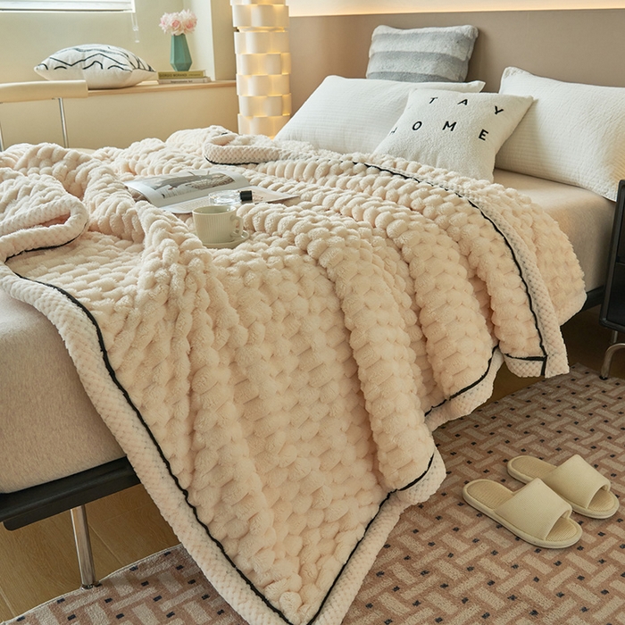 91家纺网 家纺一手货源 找家纺 （总）莱家富 2025新款跨境外贸金龟绒多功能毛毯高克重法莱绒牛奶绒保暖毛毯（支持抽空压缩，卷包）