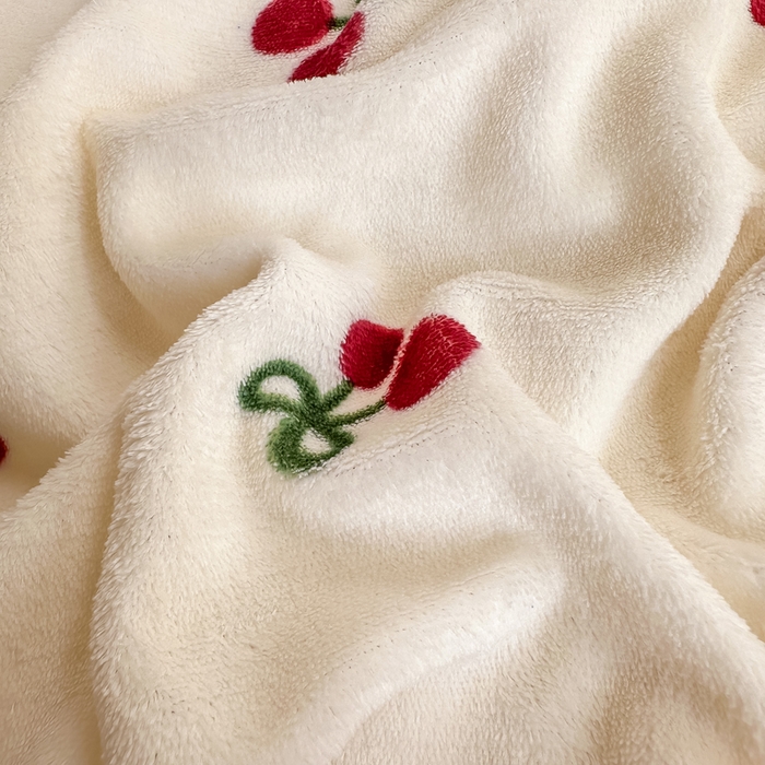 91家纺网 家纺一手货源 找家纺 欧尚 2025新款高克重牛奶绒加厚保暖印花床盖四件套 粉樱桃