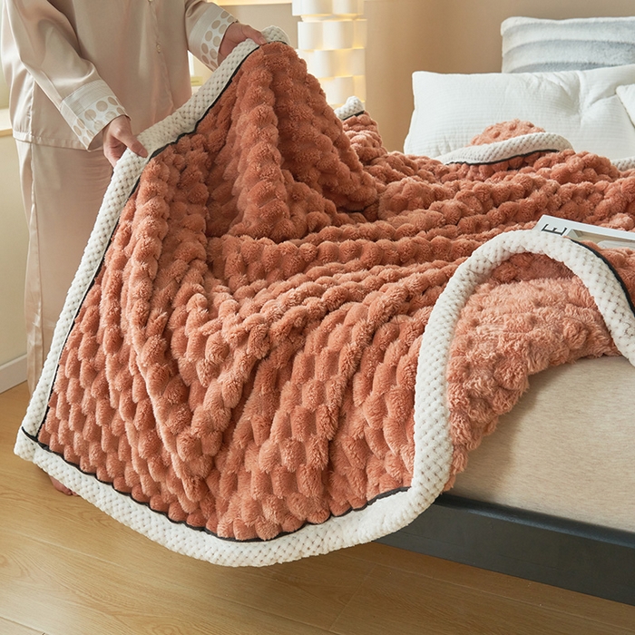 91家纺网 家纺一手货源 找家纺 莱家富 2026新款跨境外贸金龟绒多功能毛毯高克重法莱绒牛奶绒保暖毛毯（支持抽空压缩，卷包） 暖橘