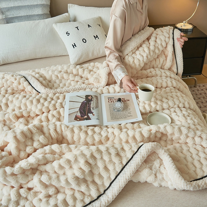 91家纺网 家纺一手货源 找家纺 （总）莱家富 2025新款跨境外贸金龟绒多功能毛毯高克重法莱绒牛奶绒保暖毛毯（支持抽空压缩，卷包）