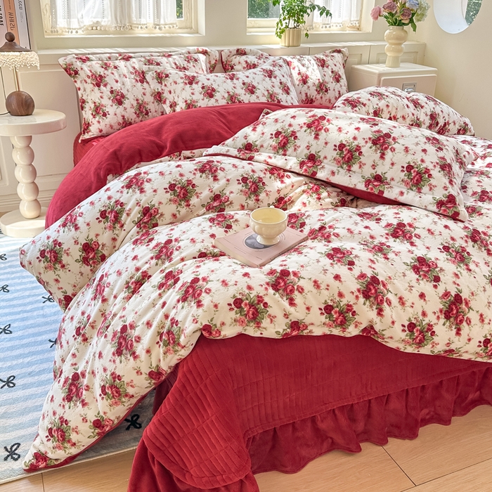 91家纺网 家纺一手货源 找家纺 欧尚 2025新款高克重牛奶绒加厚保暖印花床盖四件套 梨花落