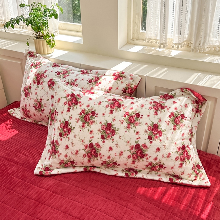 91家纺网 家纺一手货源 找家纺 欧尚 2025新款高克重牛奶绒加厚保暖印花床盖四件套 梨花落