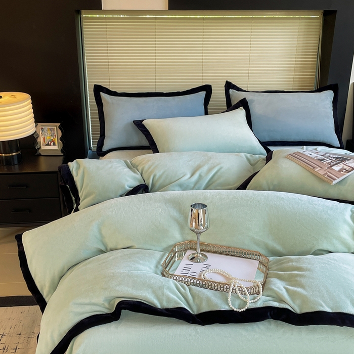 91家纺网 家纺一手货源 找家纺 库里梦家纺  2025新网红爆款简约纯色欧美风10公分包边牛奶绒四件套 包边款 薄荷绿