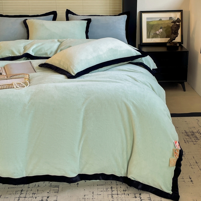 91家纺网 家纺一手货源 找家纺 库里梦家纺  2025新网红爆款简约纯色欧美风10公分包边牛奶绒四件套 包边款 薄荷绿