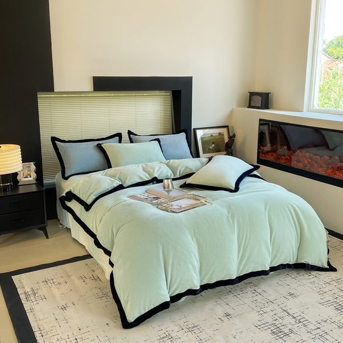 91家纺网 家纺一手货源 找家纺 库里梦家纺  2025新网红爆款简约纯色欧美风10公分包边牛奶绒四件套 包边款 薄荷绿