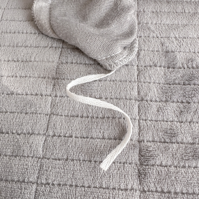 91家纺网 家纺一手货源 找家纺 欧尚 2025新款高克重牛奶绒加厚保暖印花床盖四件套 灰爱心