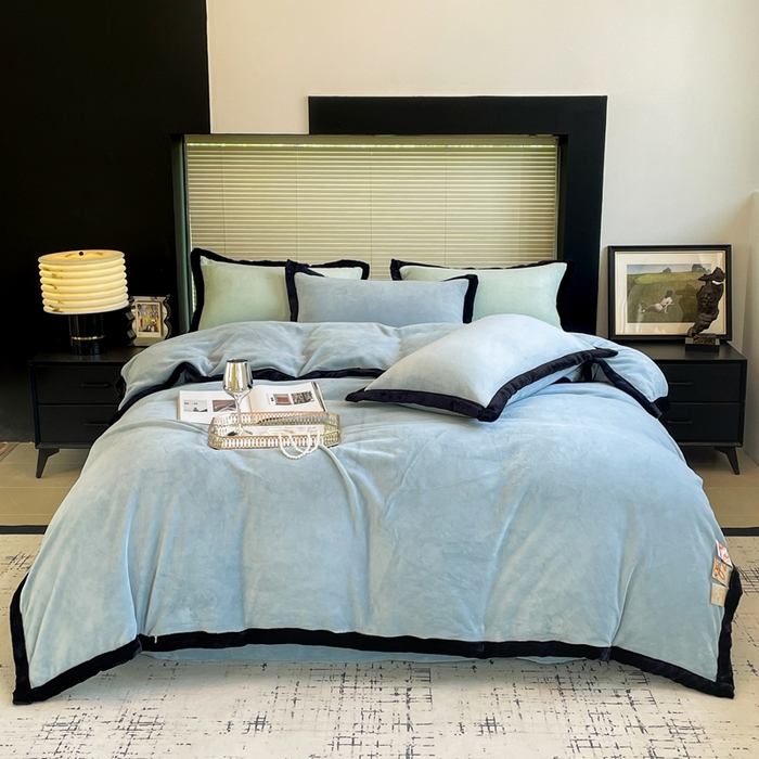 库里梦家纺  2025新网红爆款简约纯色欧美风10公分包边牛奶绒四件套 包边款 海洋蓝