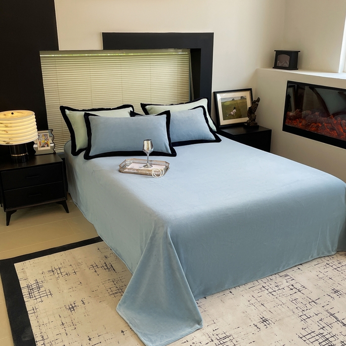 91家纺网 家纺一手货源 找家纺 库里梦家纺  2025新网红爆款简约纯色欧美风10公分包边牛奶绒四件套 包边款 海洋蓝