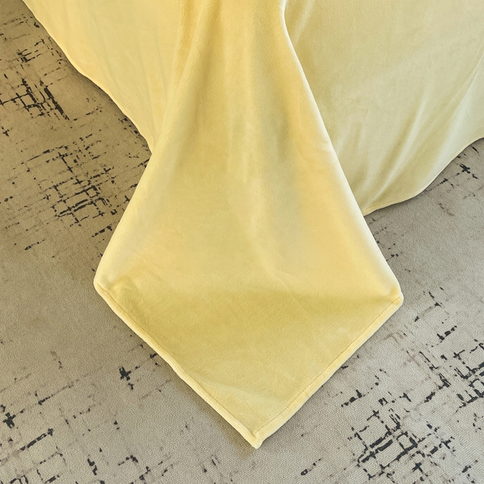 91家纺网 家纺一手货源 找家纺 库里梦家纺  2025新网红爆款简约纯色欧美风10公分包边牛奶绒四件套 包边款 杏仁黄