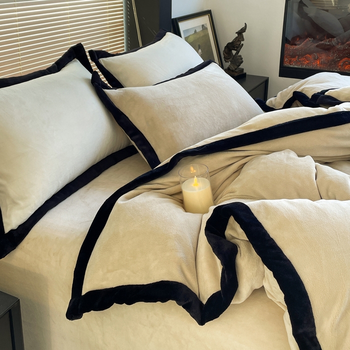 91家纺网 家纺一手货源 找家纺 库里梦家纺  2025新网红爆款简约纯色欧美风10公分包边牛奶绒四件套 包边款 卡其