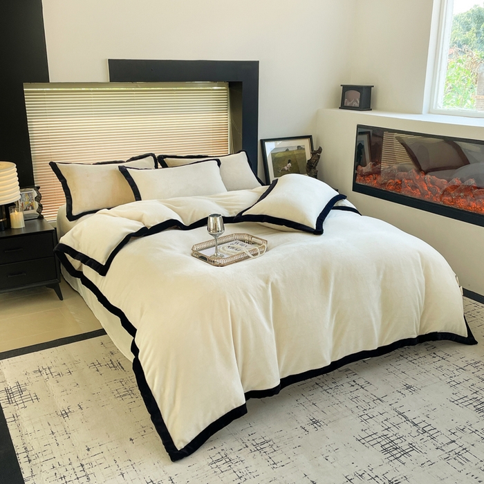 91家纺网 家纺一手货源 找家纺 库里梦家纺  2025新网红爆款简约纯色欧美风10公分包边牛奶绒四件套 包边款 米白