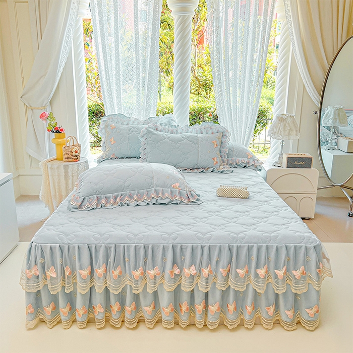 91家纺网 家纺一手货源 找家纺 （总）虹星家纺 2025新款花边牛奶绒床裙三件套系列