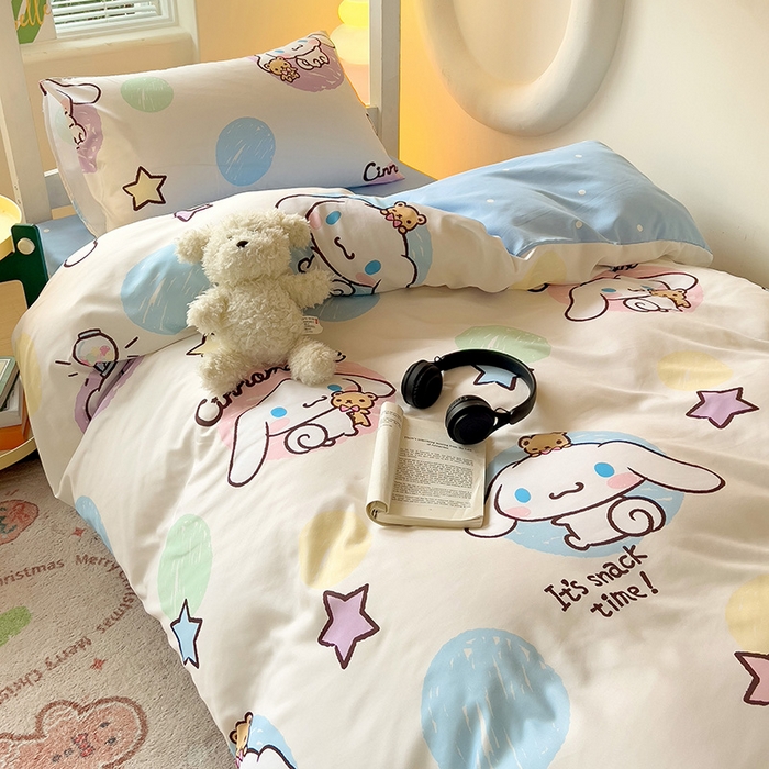 91家纺网 家纺一手货源 找家纺 港岛妹妹 2025新款云朵水洗工艺三丽鸥学生宿舍三件套上下铺三件套 三丽鸥-彩色涂鸦玉桂狗