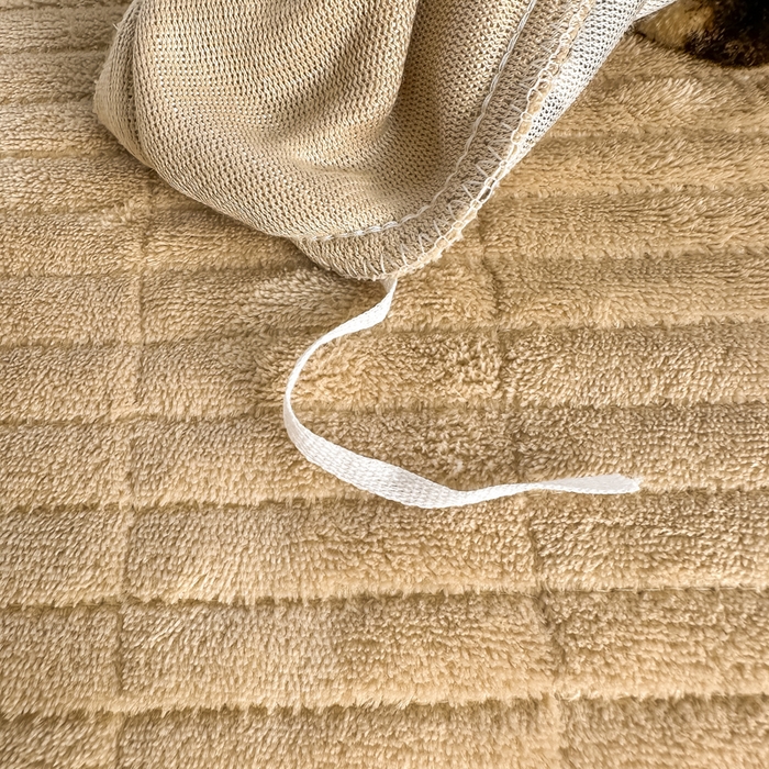 91家纺网 家纺一手货源 找家纺 欧尚 2025新款高克重牛奶绒加厚保暖印花床盖四件套 咖豹纹