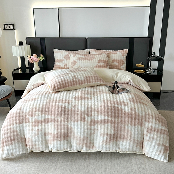 91家纺网 家纺一手货源 找家纺 （总）柏薇 2025新款炫彩仿兔毛绒大泡泡绒印大理石纹高克重绒四件套