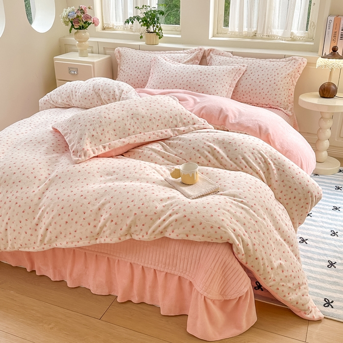 91家纺网 家纺一手货源 找家纺 欧尚 2025新款高克重牛奶绒加厚保暖印花床盖四件套 花蓉