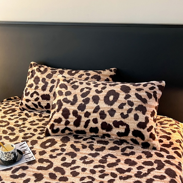 91家纺网 家纺一手货源 找家纺 （总）乐窝家纺仓储 2025新款亲肤加厚保暖兔毛绒牛奶绒单品床笠单件床笠-美拉德