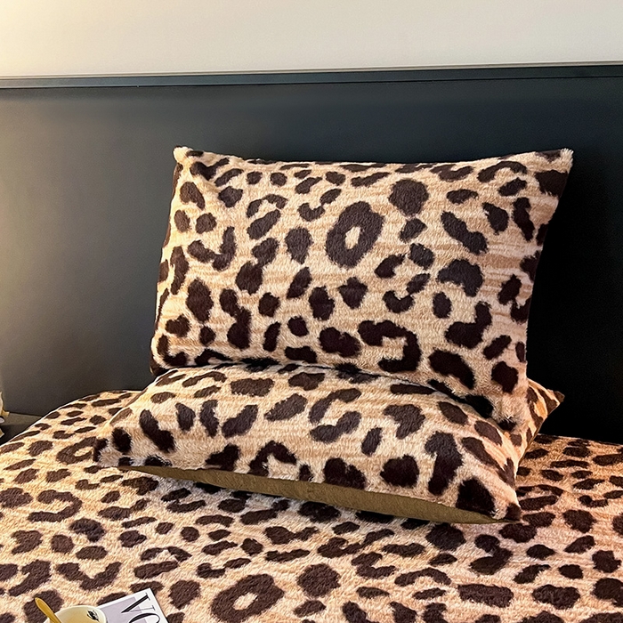 91家纺网 家纺一手货源 找家纺 （总）乐窝家纺仓储 2025新款亲肤加厚保暖兔毛绒牛奶绒单品床笠单件床笠-美拉德