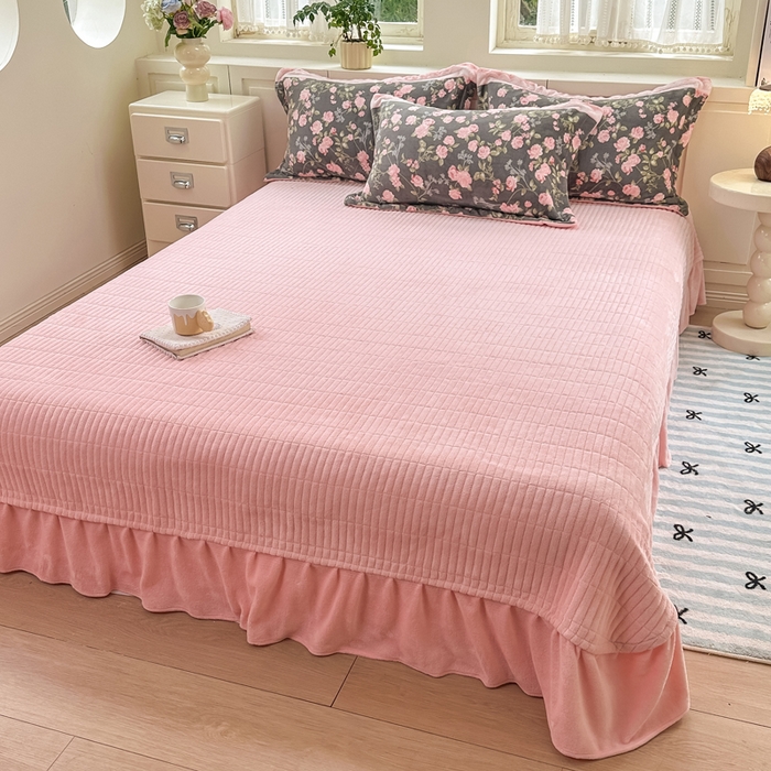 91家纺网 家纺一手货源 找家纺 欧尚 2025新款高克重牛奶绒加厚保暖印花床盖四件套 秘密花园