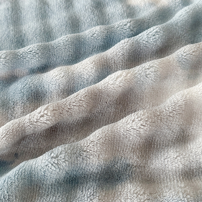 91家纺网 家纺一手货源 找家纺 柏薇 2025新款炫彩仿兔毛绒大泡泡绒印大理石纹高克重绒四件套 炫彩泡泡蓝