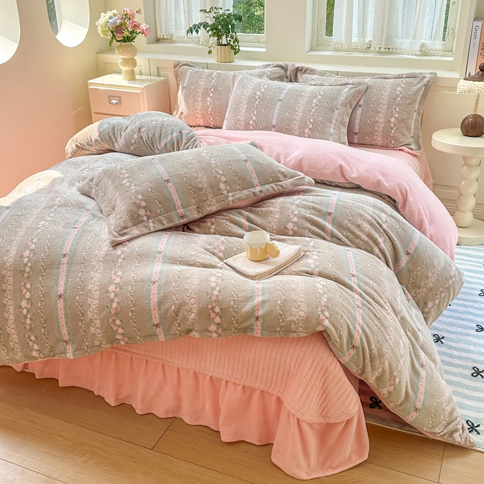 欧尚 2025新款高克重牛奶绒加厚保暖印花床盖四件套 摩卡