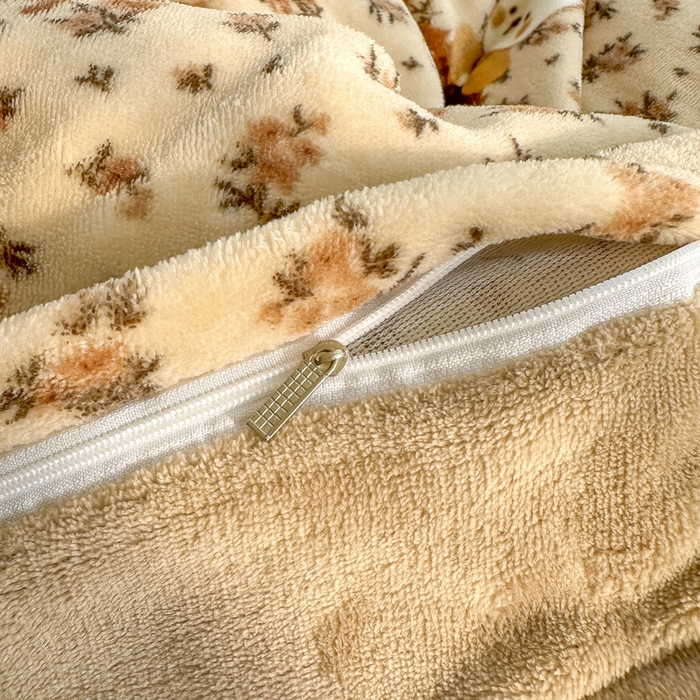 91家纺网 家纺一手货源 找家纺 欧尚 2025新款高克重牛奶绒加厚保暖印花床盖四件套 田园兔